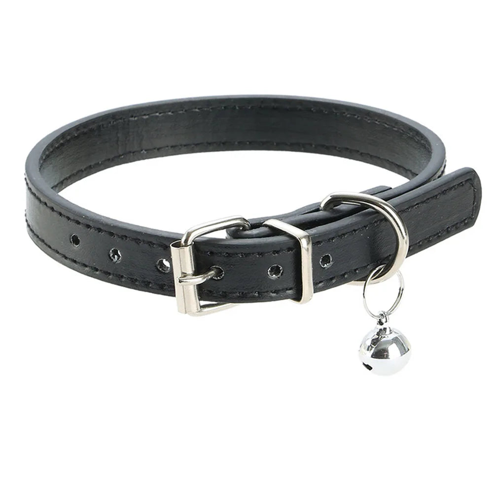 Collar de Cuero con Campana para Perros y Gatos - Estilo Simple y Elegante